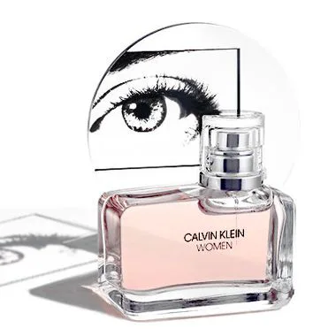 Smyslná, ženská, průzračná – taková je novinka Calvin Klein Women